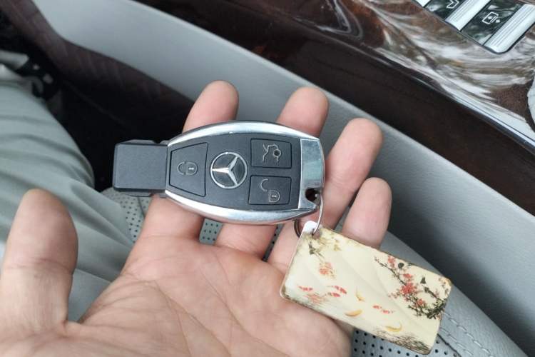 Used Mercedes-Benz S-Class 2011 S 350 L CGI 4MATIC Vehicle Key