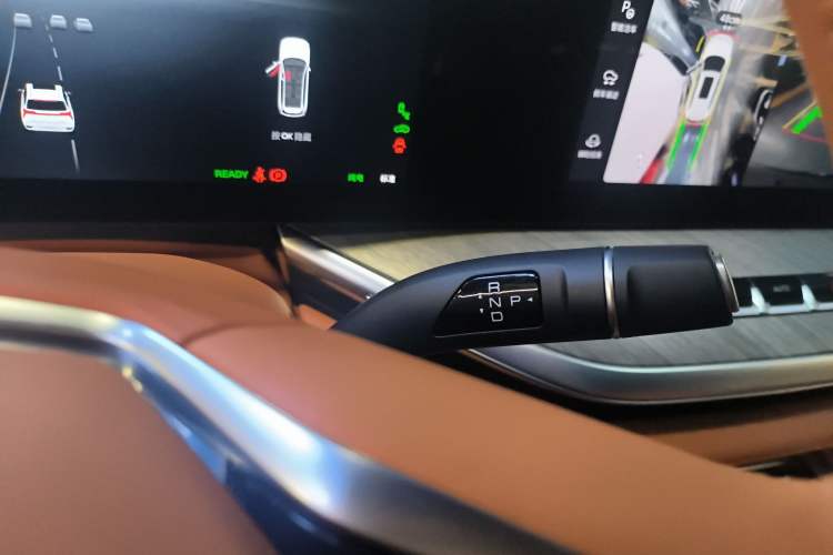 Used Wey Lanshan 2023 Four-Wheel Drive Ultra-Long Range Version
