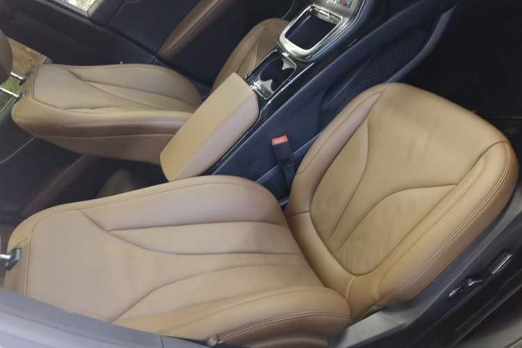 Used Lincoln Nautilus 2021 2.0T Four-Wheel Drive Luxury Edition Right Front Seat