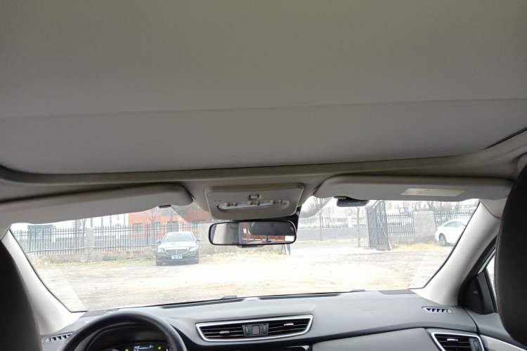 Used Nissan Qashqai 2022 2.0L CVT XV Premier Luxury Edition Headliner