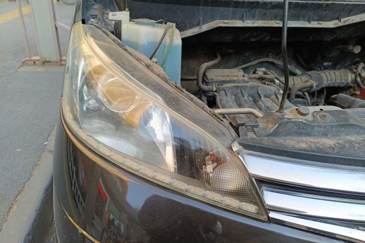 Used Nissan NV200 2016 Revised Version 1.6L CVT Luxury Edition