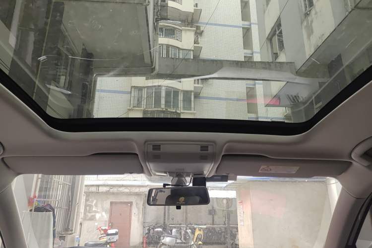 Used Volkswagen Tayron 2019 330TSI Two-Wheel Drive Luxury Model China VI Standard
