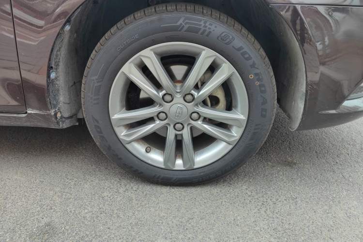 Used Geely Auto Emgrand 2017 Sedan Million Edition 1.5L Manual - Upward Version Right Front Wheel Hub