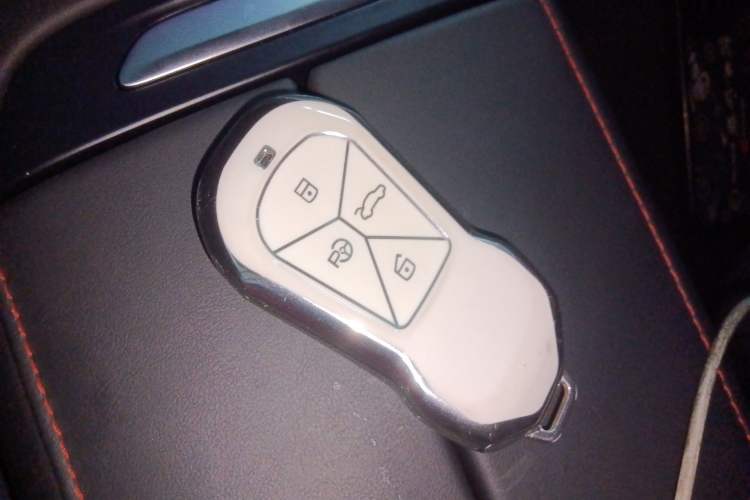 Used XPeng P7 2023 586E Vehicle Key