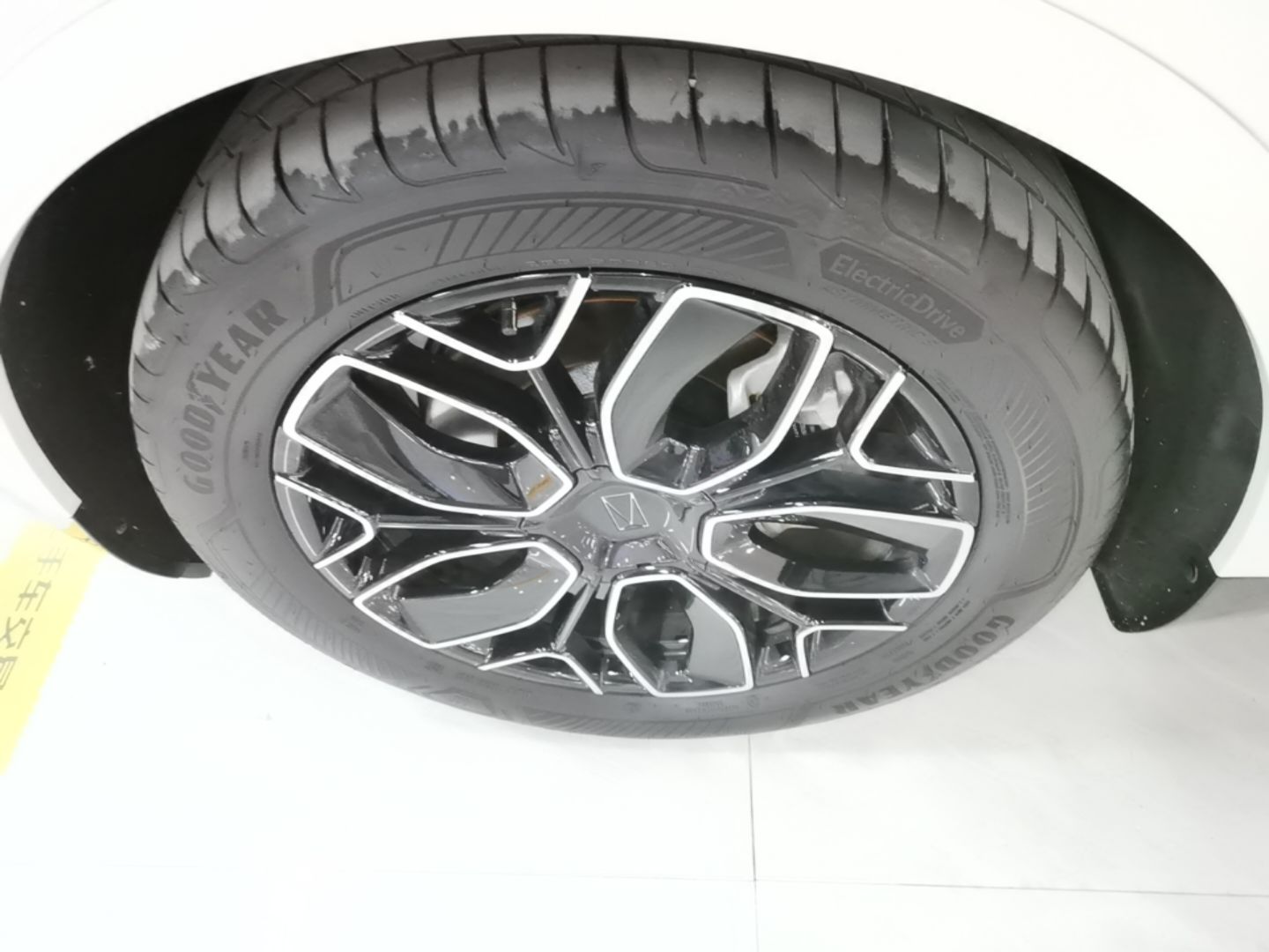 Avatr 07 2026 Ultra Pure-Electric All-Wheel-Drive Version — снимка 10