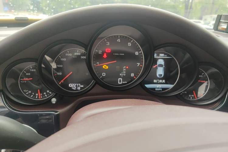 Used Porsche Panamera 2016 Panamera 4 Executive Edition 3.0T Instrument Cluster