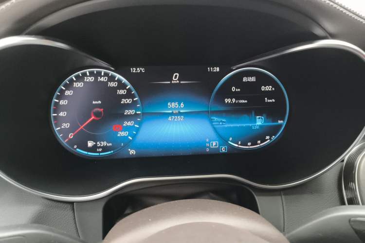 Used Mercedes-Benz GLC 2021 GLC 260 L 4MATIC Luxury Model Instrument Cluster