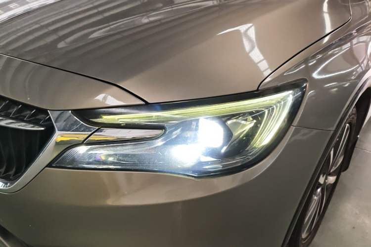 Used Buick GL6 2018 18T 6-Seater Prestige Model Left Front Headlight