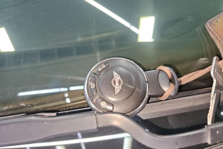 Used MINI Countryman 2014 1.6T COOPER ALL4 Fun Interior 1