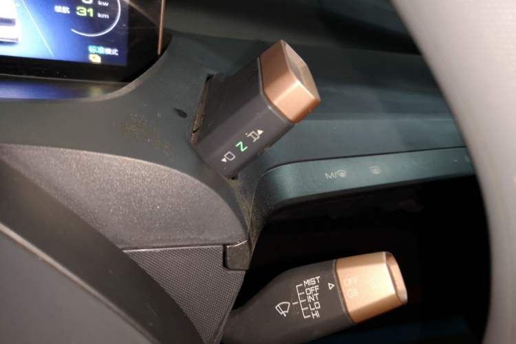 Used Wuling NAMMIEV 2021 Playful Model – High-Power Version Gear Lever