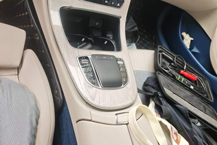 Used Mercedes-Benz E-Class 2021 E 260 Coupe Gear Lever