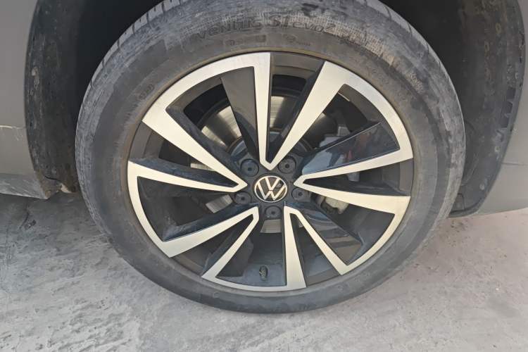 Used Volkswagen Tharu 2022 280TSI Two-Wheel-Drive Luxury Edition