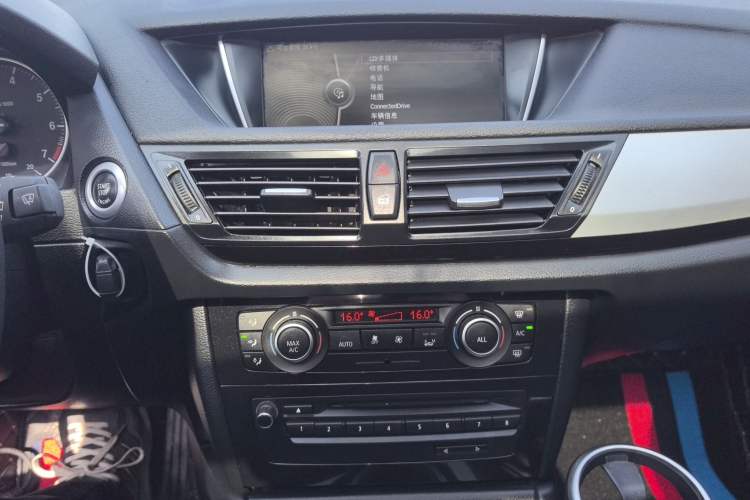 Used BMW X1 2014 sDrive18i Leading Model
