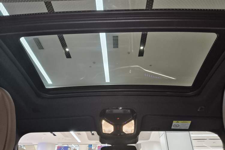 Used BMW X6 2023 xDrive40i Luxury Model with M Sport Package
