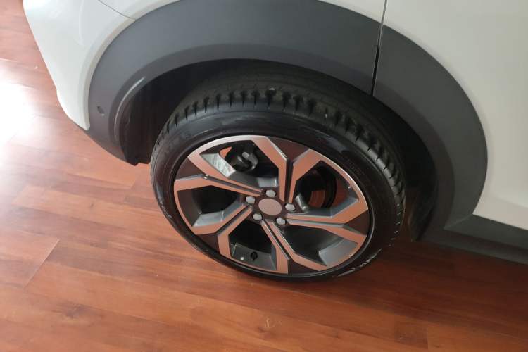 Used Lynk & Co 06 2023 Remix 1.5T Dynamic Halo