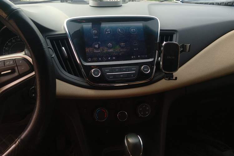 Used Chevrolet Monza 2022 320 Automatic Enjoyment Sunroof Version Audio And AC Panel