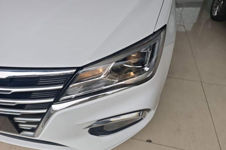 Used Roewe i5 2020 1.5L Manual 4G Connect Luxury Edition
