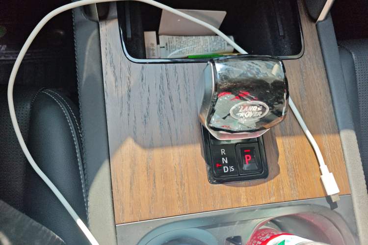 Used Land Rover Discovery Sport New Energy 2024 1.5T P300e Plug-in Hybrid Electric Version
