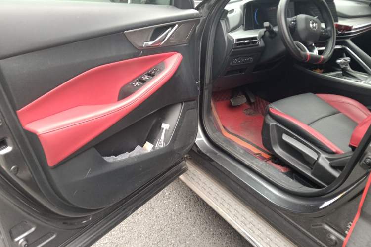 Used CHANGAN CS35PLUS 2021 Revised Version Blue Whale NE 1.4T DCT Prestige Edition
