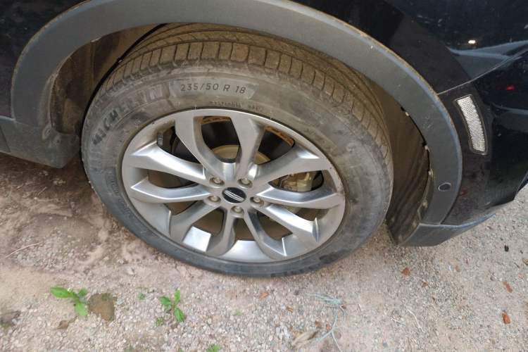 Used Lincoln MKC 2019 2.0T Two-Wheel-Drive Zunya Version China V Emission Standard