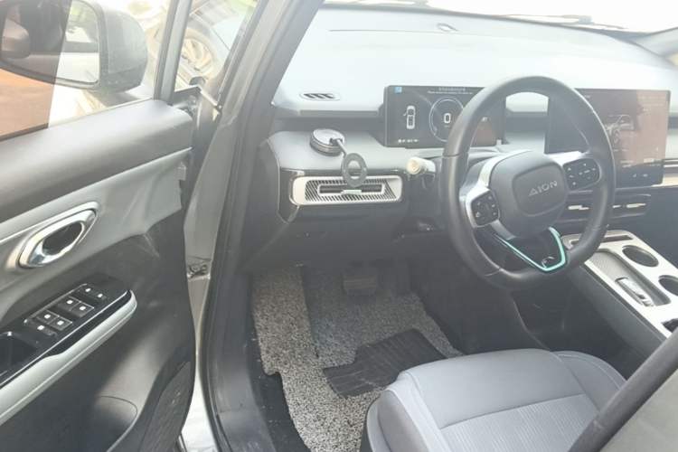 Used AION Y 2023 Plus 510 Enjoy Edition
