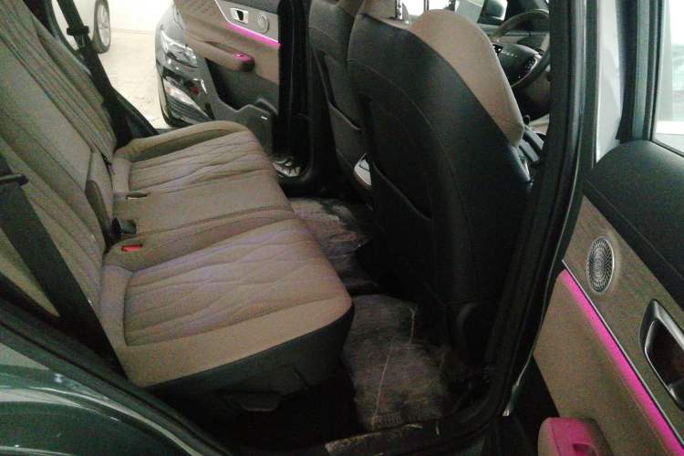 Used Chery Tiggo 8 PLUS 2025 290TGDI DCT Prestige 5-Seater
