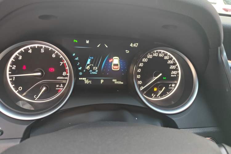 Used Toyota Camry 2021 2.0G Luxury Edition
