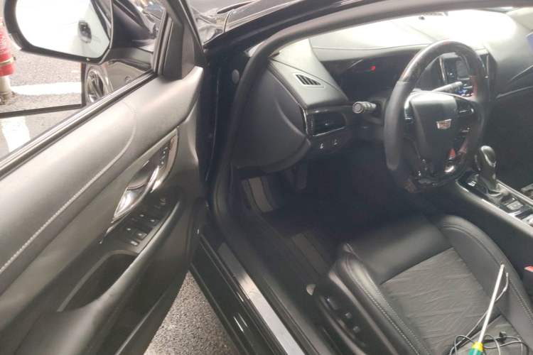 Used Cadillac ATS-L 2017 28T Tech Edition Driver Seat