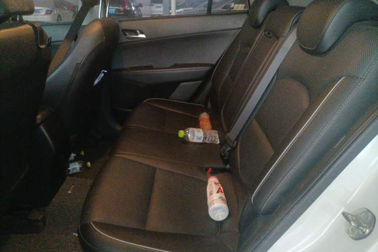 Used Hyundai ix25 2015 1.6L Automatic Two-Wheel Drive Fashionable GS Model Left Rear Seat