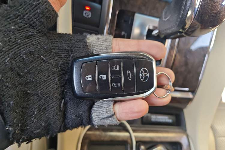 Used Toyota Vellfire 2020 Dual-Engine 2.5L HV Prestige Edition
