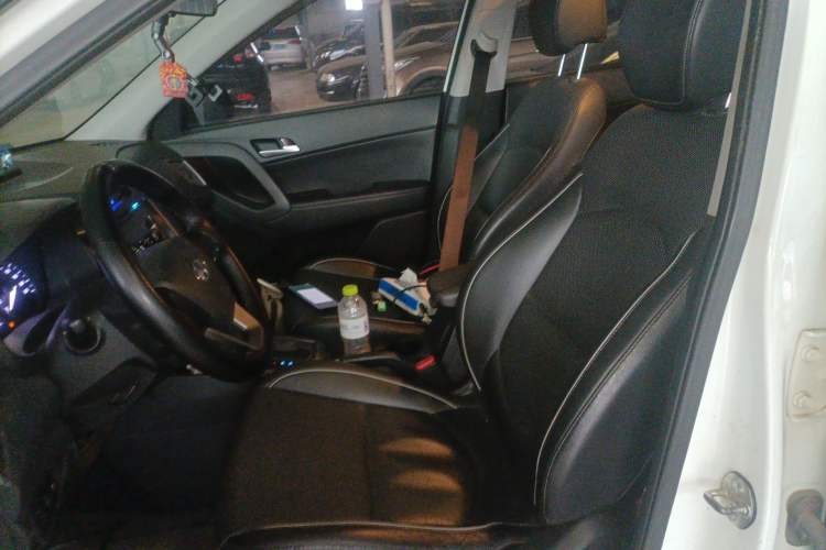 Used Hyundai ix25 2015 1.6L Automatic Two-Wheel Drive Fashionable GS Model Left Front Seat