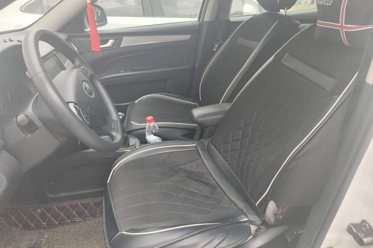 Used Bestune B30 2016 1.6L manual luxury version
