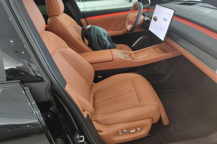 Used ONVO L60 2025 Model—60 kWh Rear-Wheel-Drive Version