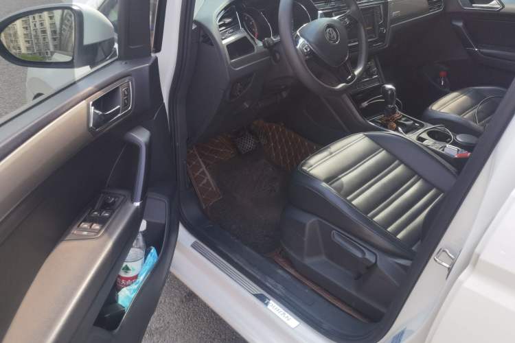 Used Volkswagen Touran 2018 Volkswagen Touran L 280TSI DSG Comfort Edition 7 Seats China V Emission Standard Driver Seat