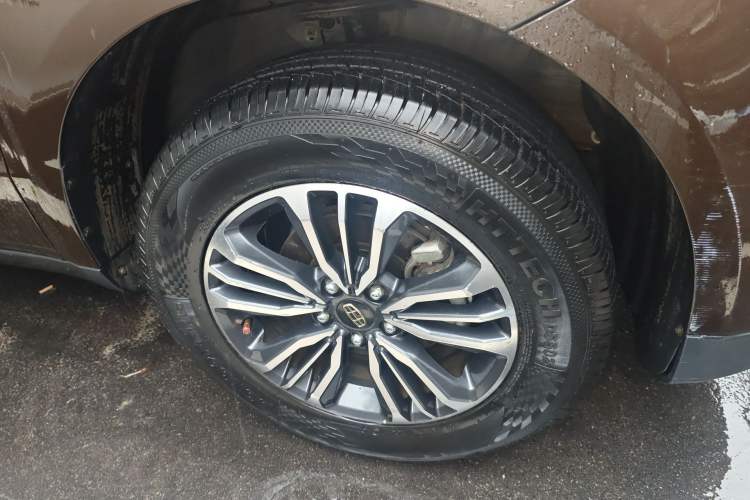 Used Geely Auto Vision X6 2016 1.8L Manual Luxury Model