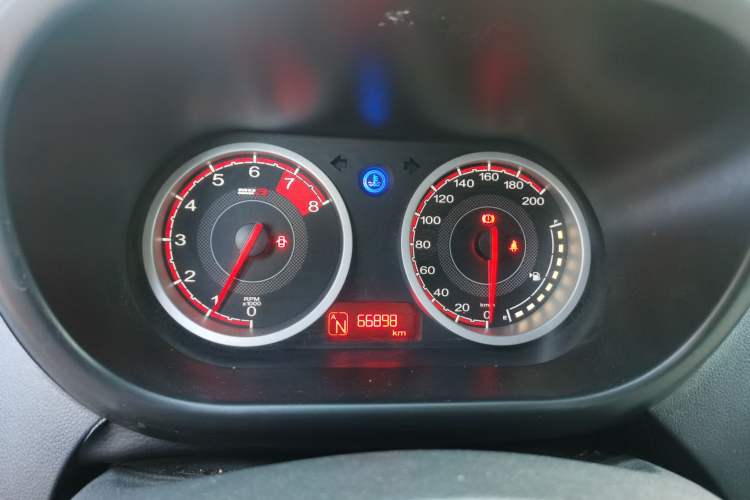 Used MG 3SW 2015 1.5L AMT Elite Model
