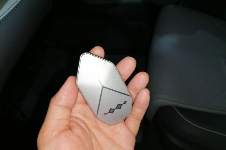 Used Formula Leopard 5 2023 Explore Edition Vehicle Key