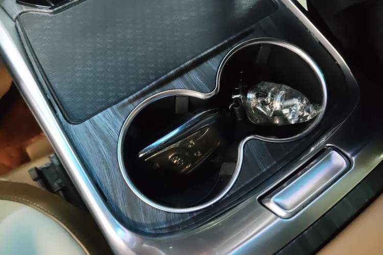 Used Buick GL8 2021 ES Land Cruiser 653T Luxury Edition
