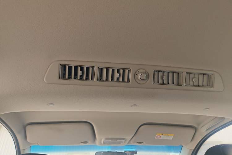 Used Venucia M50V 2017 1.5L XL Manual Comfort Edition