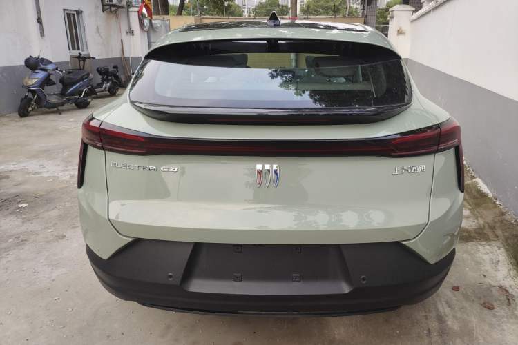 Used Buick E4 2023 Deluxe Edition