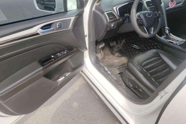 Used Ford Mondeo 2013 2.0L GTDi240 Ultimate Edition
