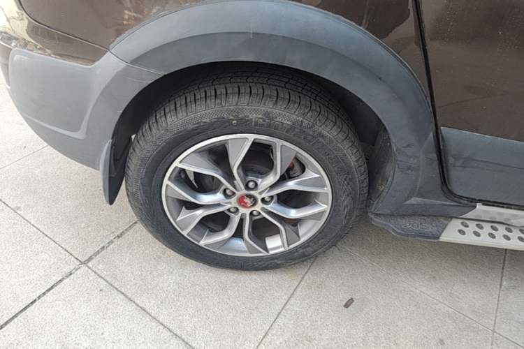 Used FORTHING Joyear X5 2016 1.6L Manual Luxury Model
