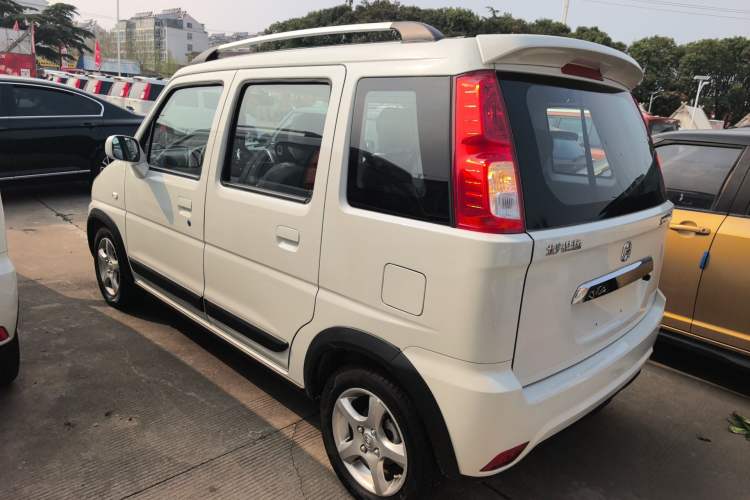 Used BAIC Changhe Wagon R X5 2023 1.4L Standard Edition Exterior 2