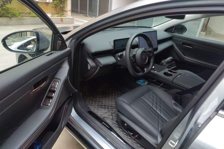 Used Baojun Enjoy 2025 All-Electric 600km Luxury Edition
