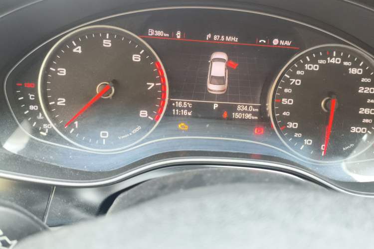 Used Audi A6L 2014 30 FSI Technology Model Odometer Close Up