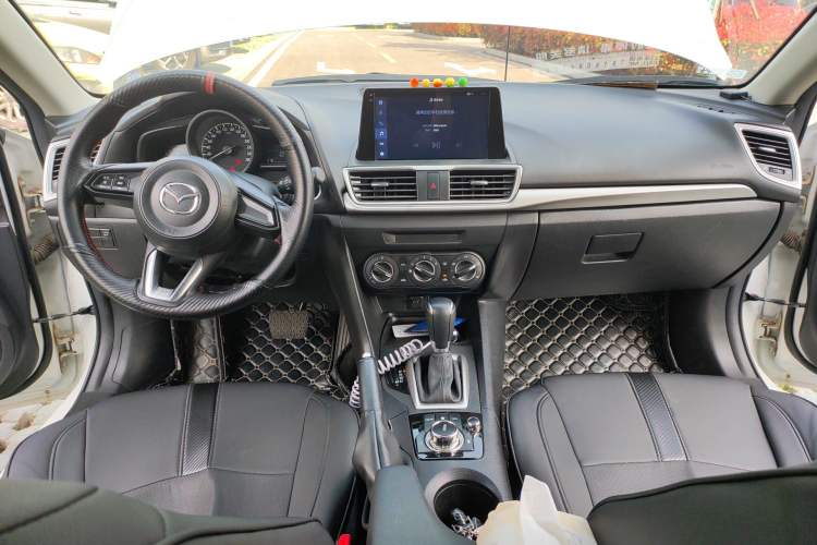Used Mazda 3 Axela 2019 Cloud-Controlled Version Sedan 1.5L Automatic Comfort Trim China VI Standard
