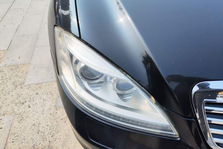 Used Mercedes-Benz S-Class 2012 S 350 L Grand Edition Right Front Headlight