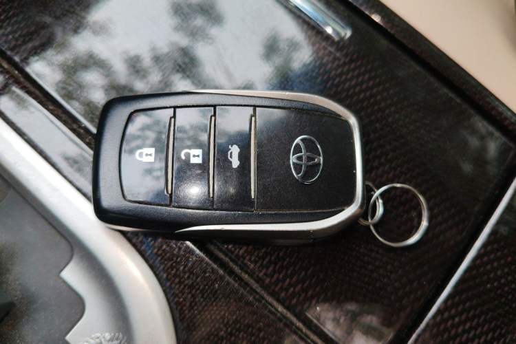 Used Toyota Camry 2012 Luxurious Edition 2.5HG Zunrui Vehicle Key