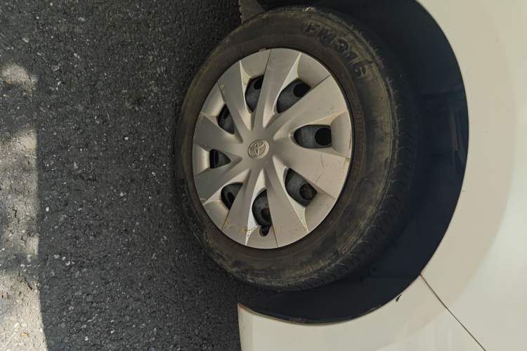 Used Toyota Vios 2017 1.5L CVT Innovation Edition Right Front Wheel Hub