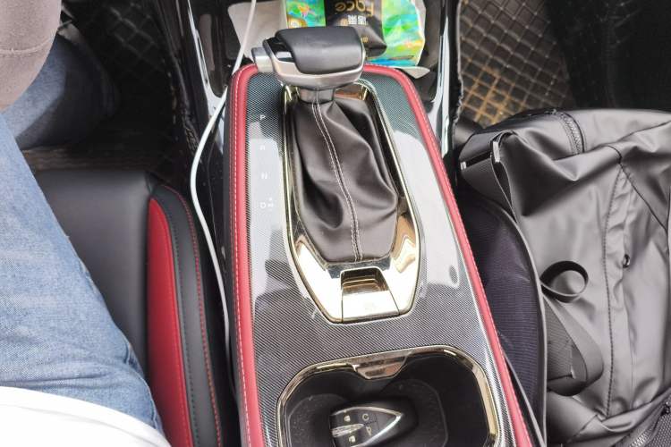 Used CHANGAN OSHAN X5 2021 1.5T DCT Flagship Edition Gear Lever